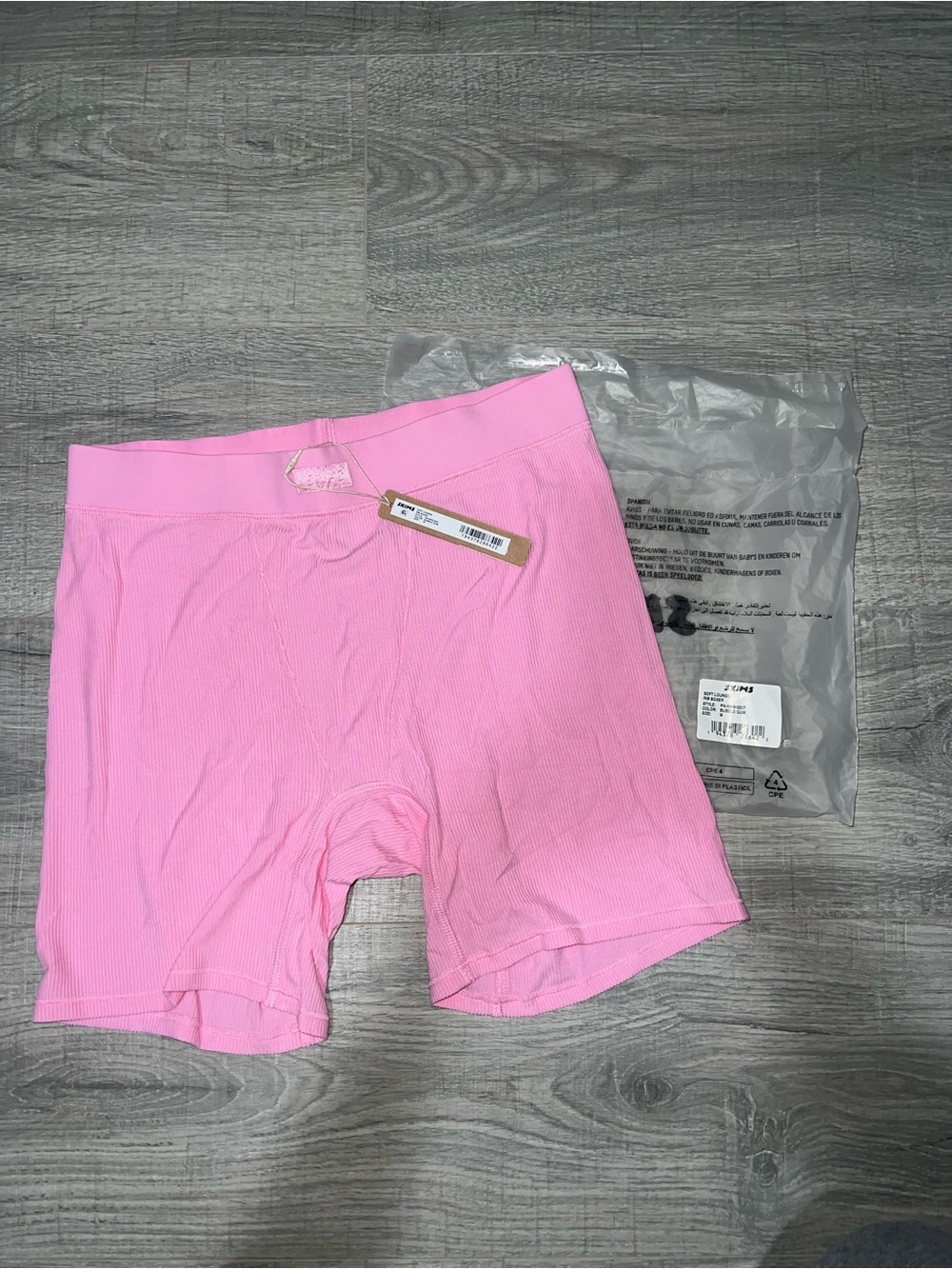 NWT SKIMS Pink Ribbed Boxer Shorts - Bubble Gum - Size M